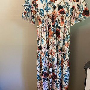 Floral boho style maxi dress.  Size Medium